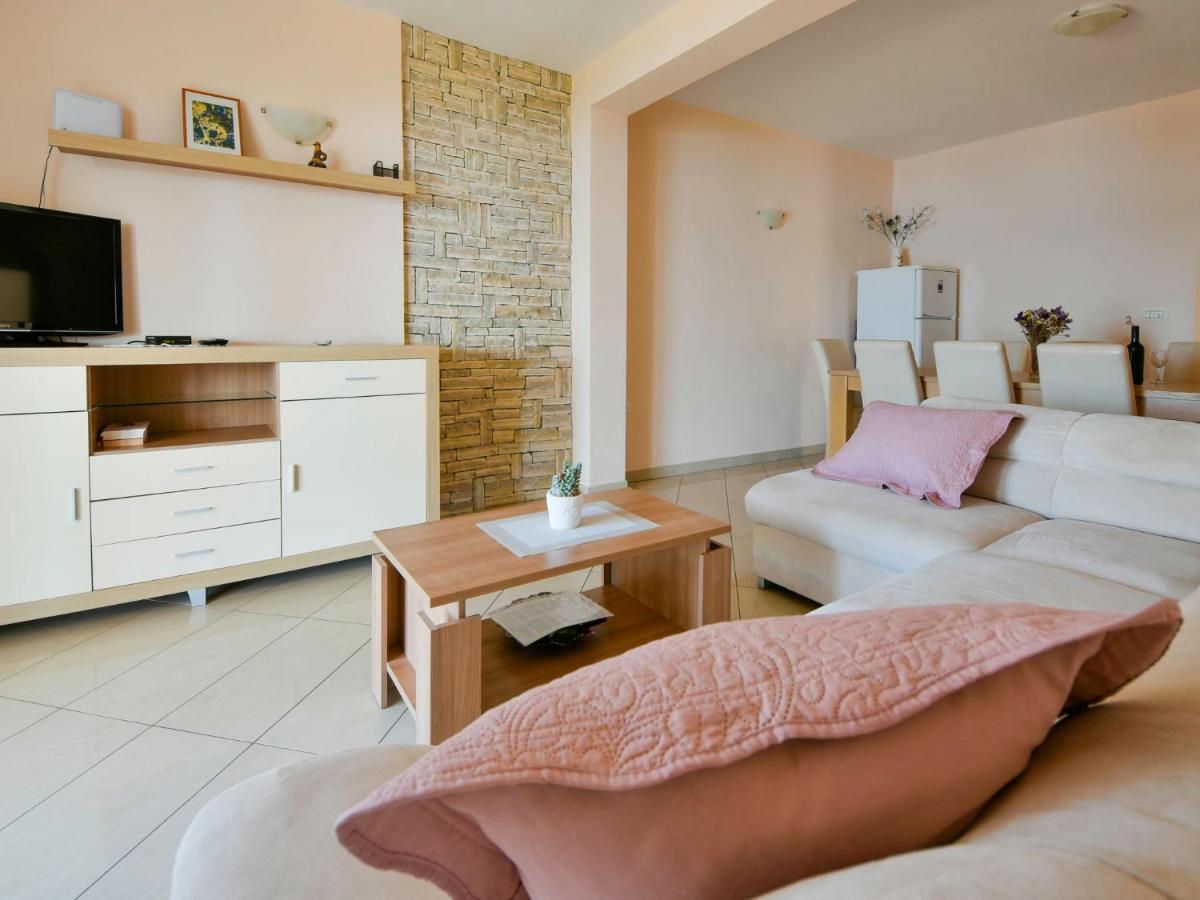 Apartment Tanja By Interhome Maslenica Εξωτερικό φωτογραφία